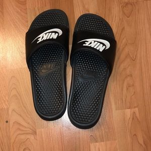 Nike slides